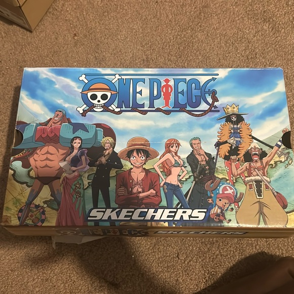 One piece themed sneakers - Picture 2 of 5